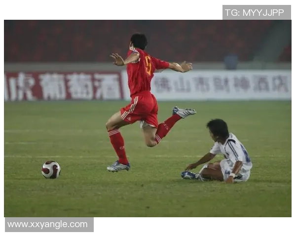 足球明星的训练秘籍揭秘提升你的足球技能与技巧的有效方法